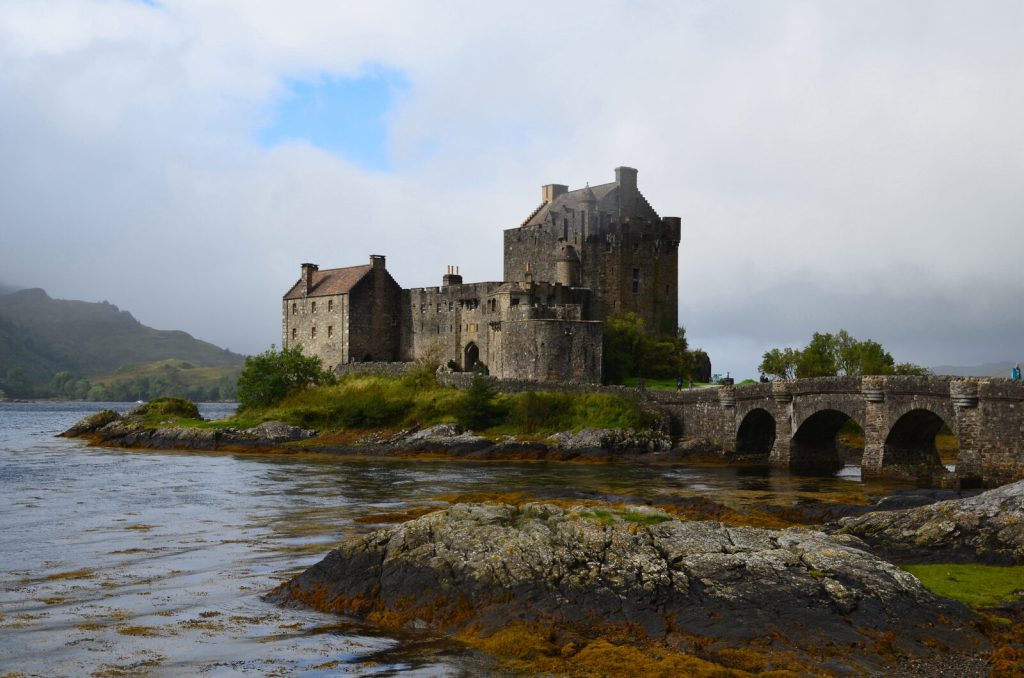 loch-duich-surrounding-eilean-donan-castle-scotland